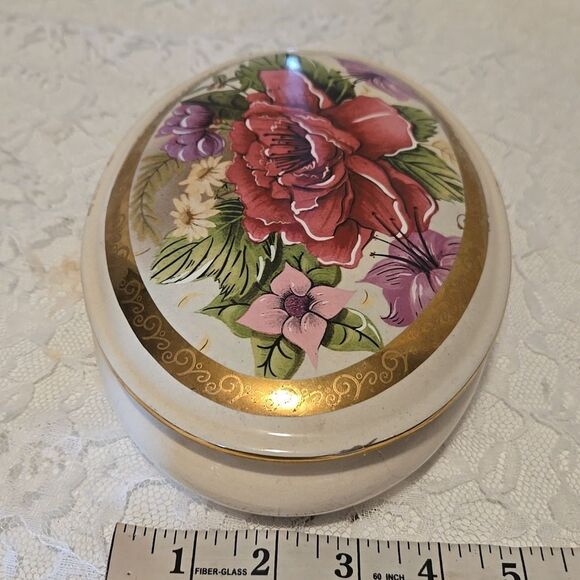 Floral Decorative Box with Gold Trim Vintage - Picture 11 of 13